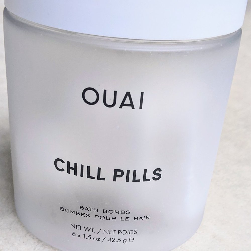 LA Brand OUAI Chill Pills 5 Bath Bombs